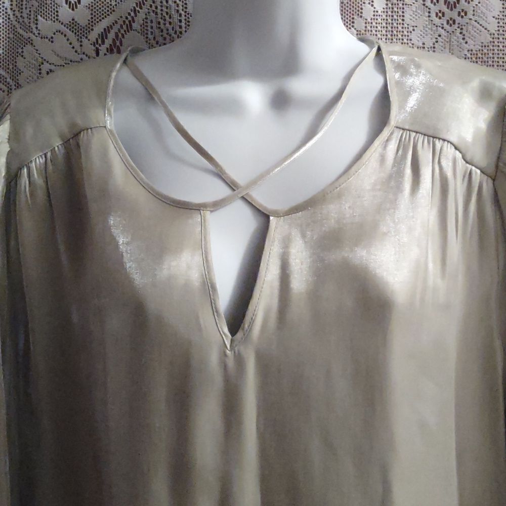 New Cato Women's Size L Top Fairycore Shimmer Green One Button Close 3/4 Sleeve - Picture 2 of 9